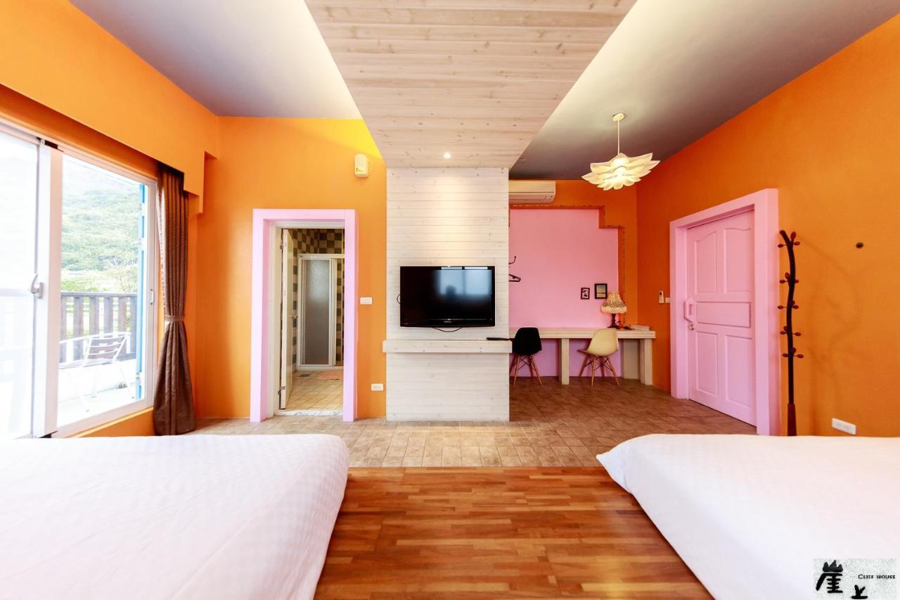 崖上民宿 Cliff House B&B เฟิงปิน ภายนอก รูปภาพ