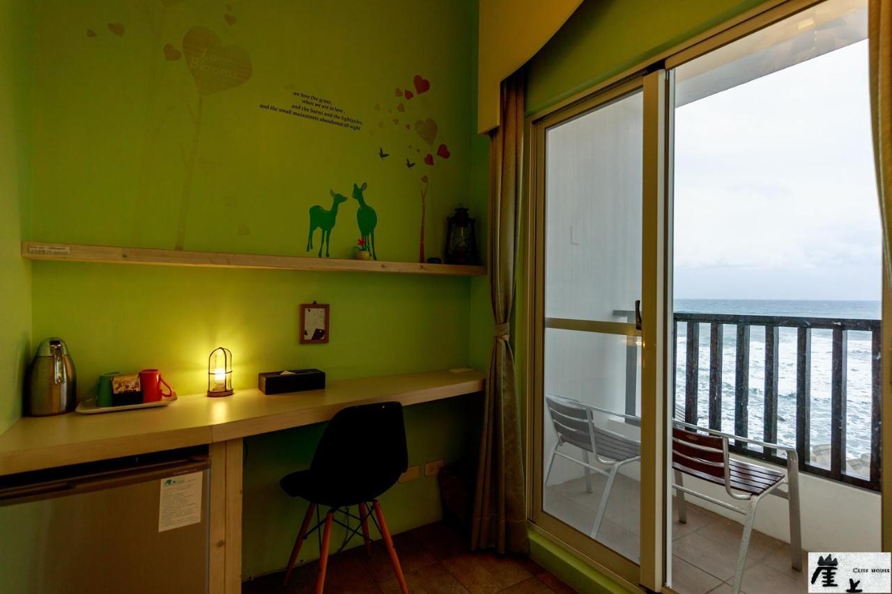 崖上民宿 Cliff House B&B เฟิงปิน ภายนอก รูปภาพ