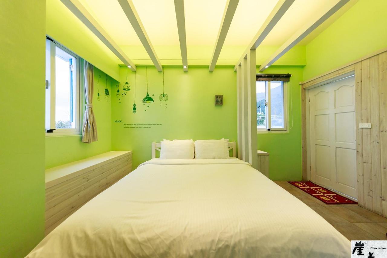 崖上民宿 Cliff House B&B เฟิงปิน ภายนอก รูปภาพ