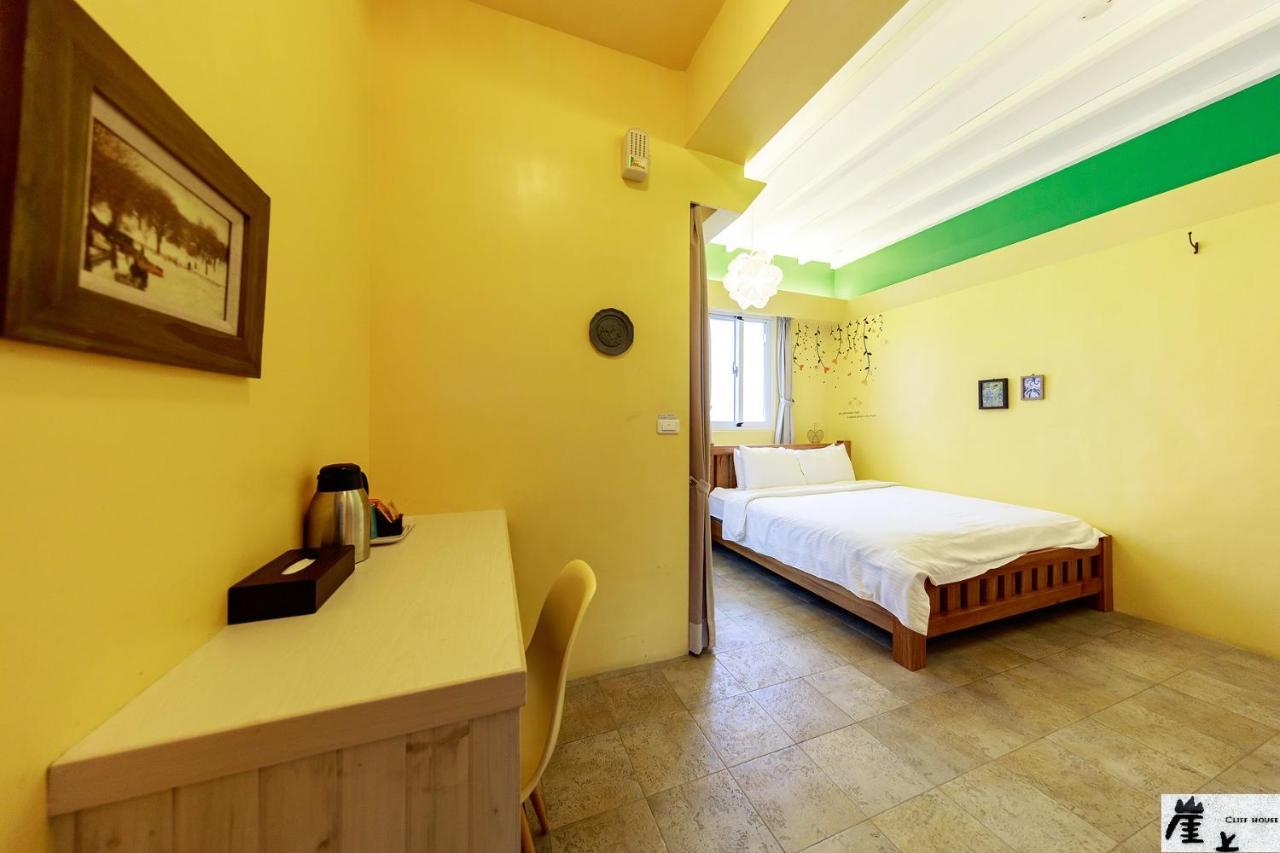 崖上民宿 Cliff House B&B เฟิงปิน ภายนอก รูปภาพ
